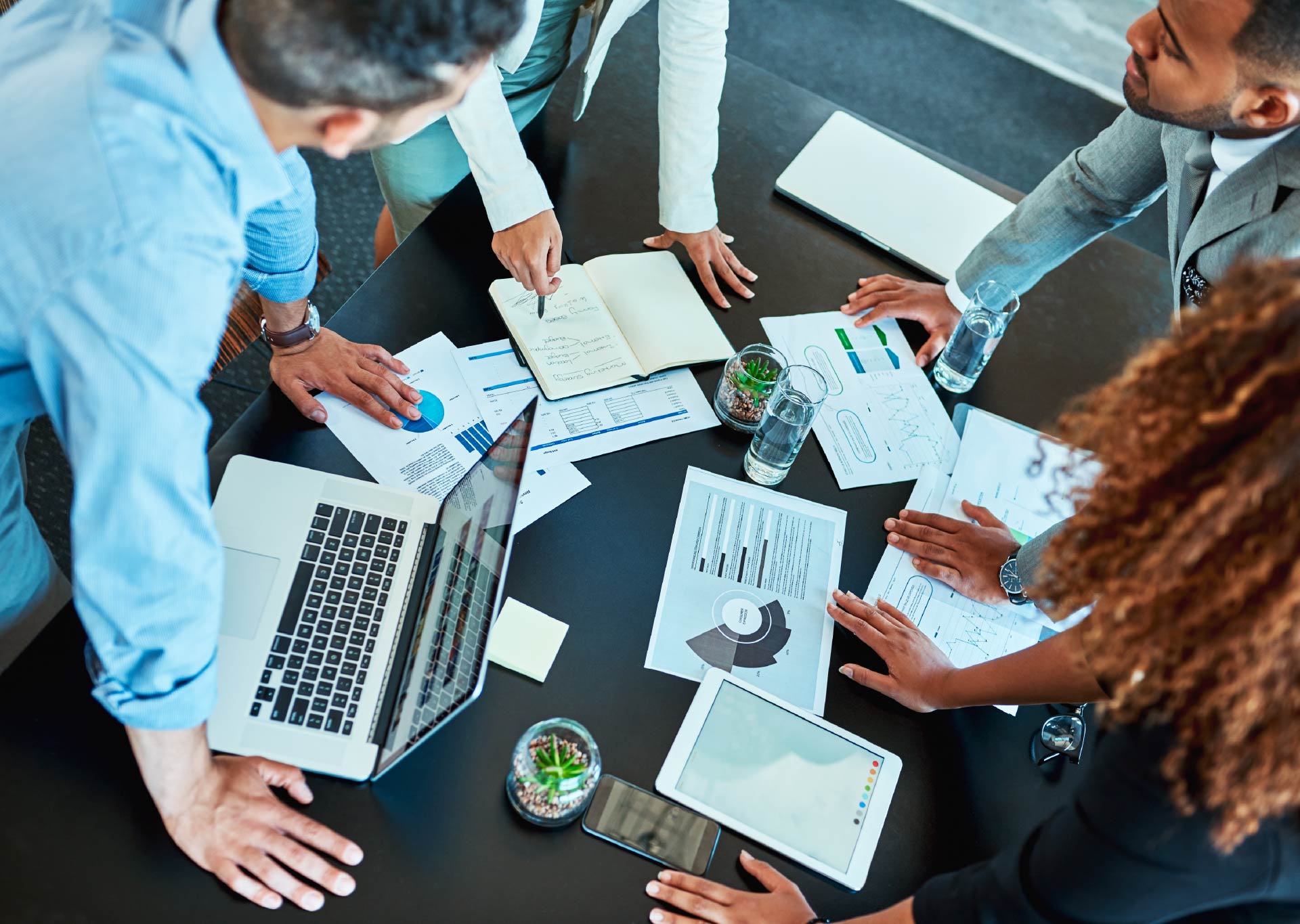 Costruzione e analisi di bilanci infrannuali: indicatori chiave per la governance aziendale