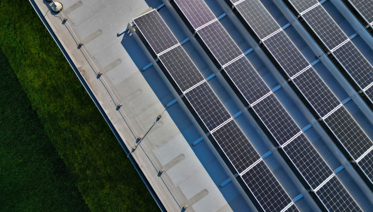 Delibera ARERA 385/2025: adeguamenti obbligatori per impianti di generazione distribuita